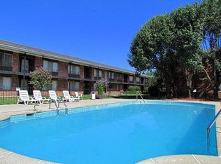 Huntington House Apartments, Riverview, MI 48193
