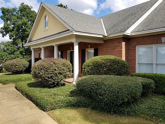 4th image of 202 Daleshire Pl