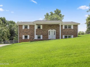 6916 Wood Rd, Corryton, TN 37721