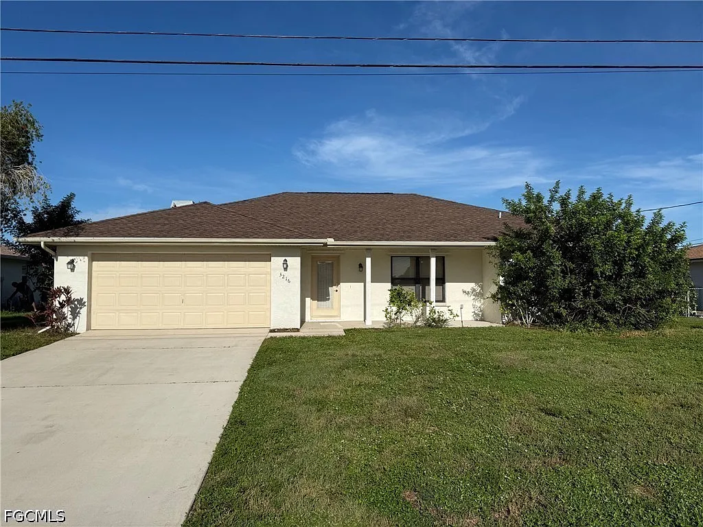 4 bed, 2.0 bath, 2155 sqft, $2,500 — Photo 1