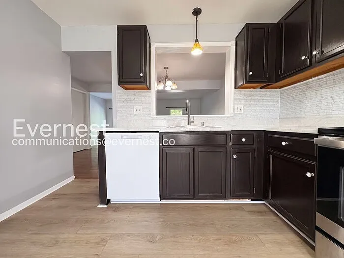 9 Jack Pine Pl — Photo 5