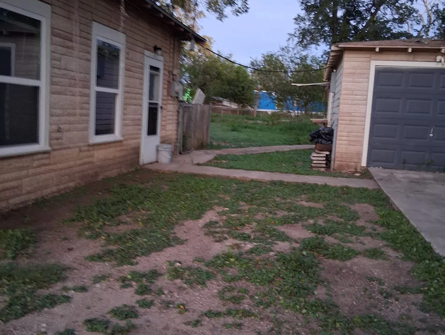 2 bed, 972 sqft, $1,500 — Photo 2