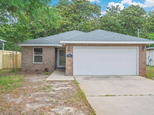 202 Paschel Ave, Mary Esther, FL 32569