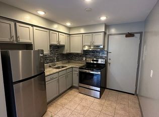40-44 Briarwood Ln #16A, Branford, CT 06405
