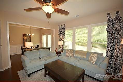 Bright & Light Open Spaces