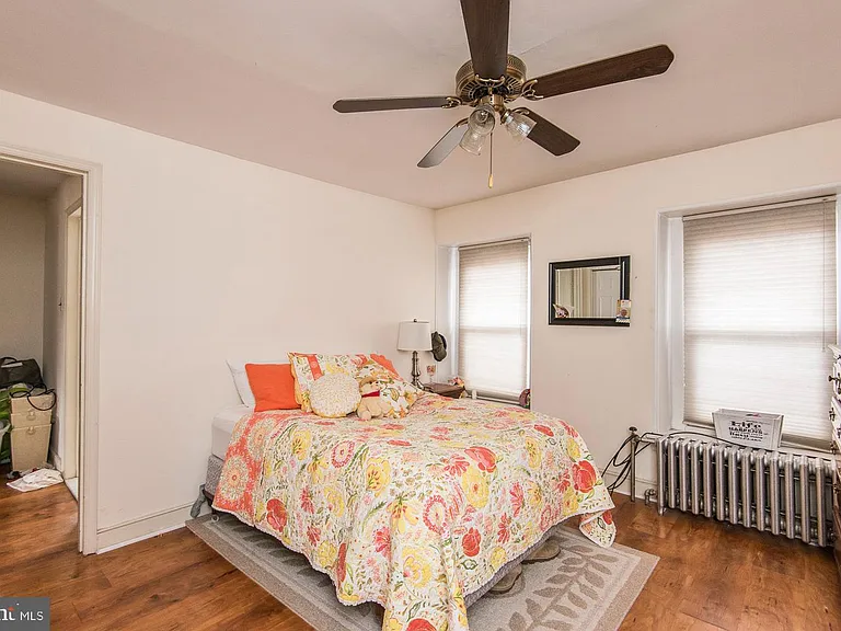 133 Dupont St — Photo 22