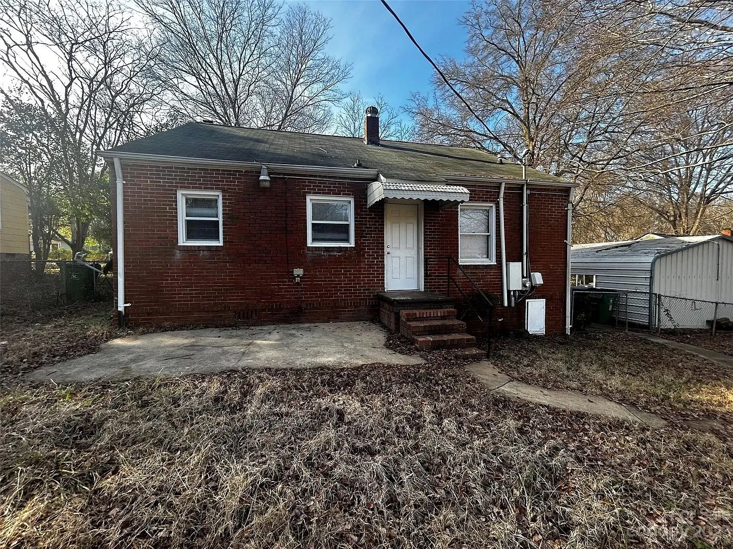 Room in 3 Bedroom Home at Crispin Ave — Photo 4