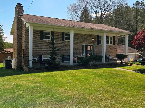 105 Ellen Ave, Beckley, WV 25801