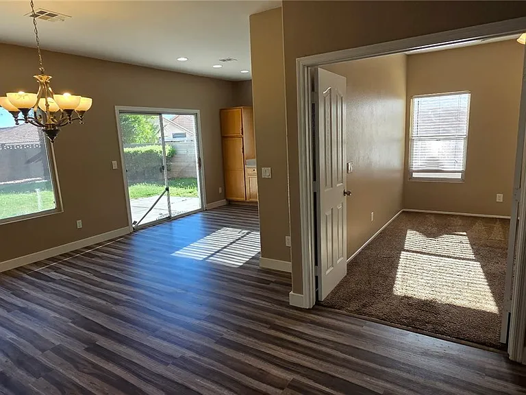 1132 Castle Point Ave — Photo 11