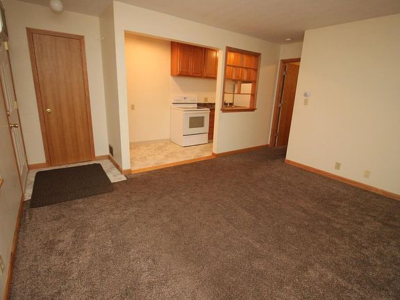 2nd image of 144 S 29th St APT 4