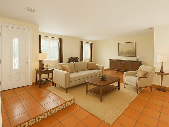 5th image of 36691 Donna Cir