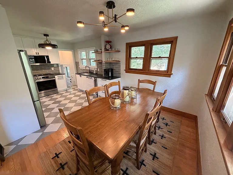 3150 Benton St — Photo 6