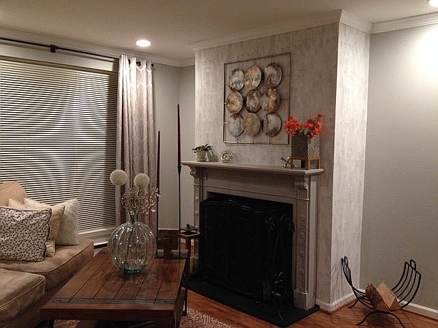 1st image of 906 Wawaset St