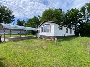 225 Jay St #12, Sandstone, MN 55072