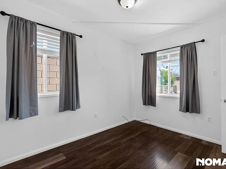 7705 Babcock Ave — Photo 11