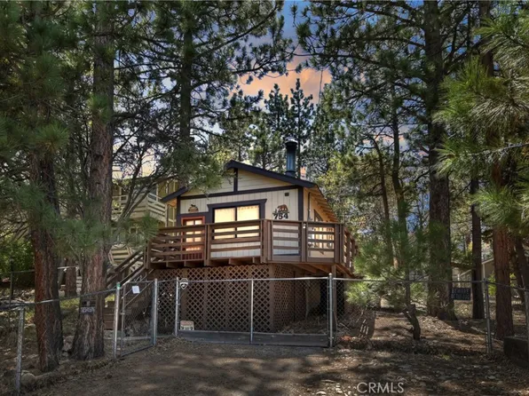 754 Spruce Ln, Sugarloaf, CA 92386
