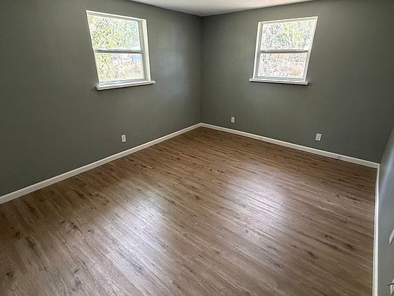 5th image of 228 Griffin Rd