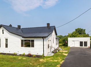 6916 Old Ridge Rd, Fairview, PA 16415