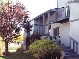 1st image of 328 Lakeside Dr