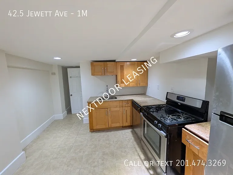 42.5 Jewett Ave #1M — Photo 3