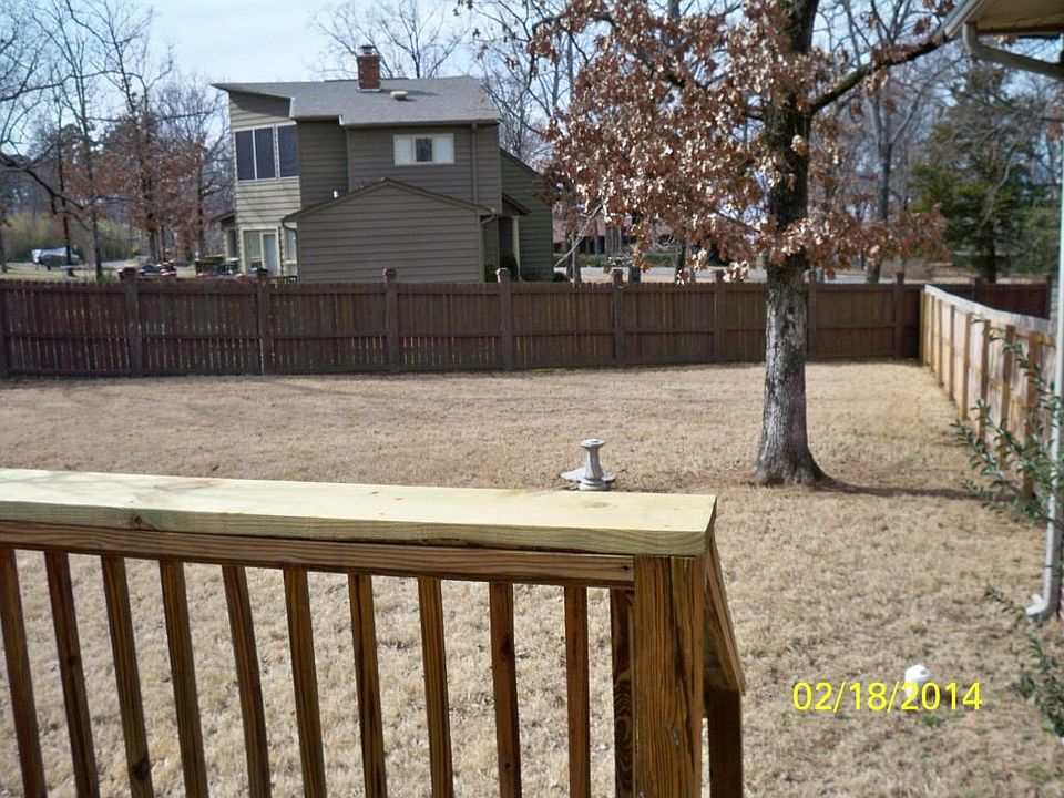 1st image of 206 Lakeview Cir
