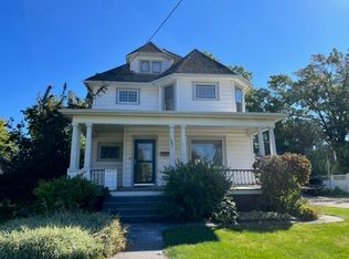 127 S Church St, Princeton, IL 61356