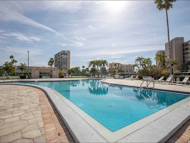 7700 Sun Island Dr S #506 — Photo 23