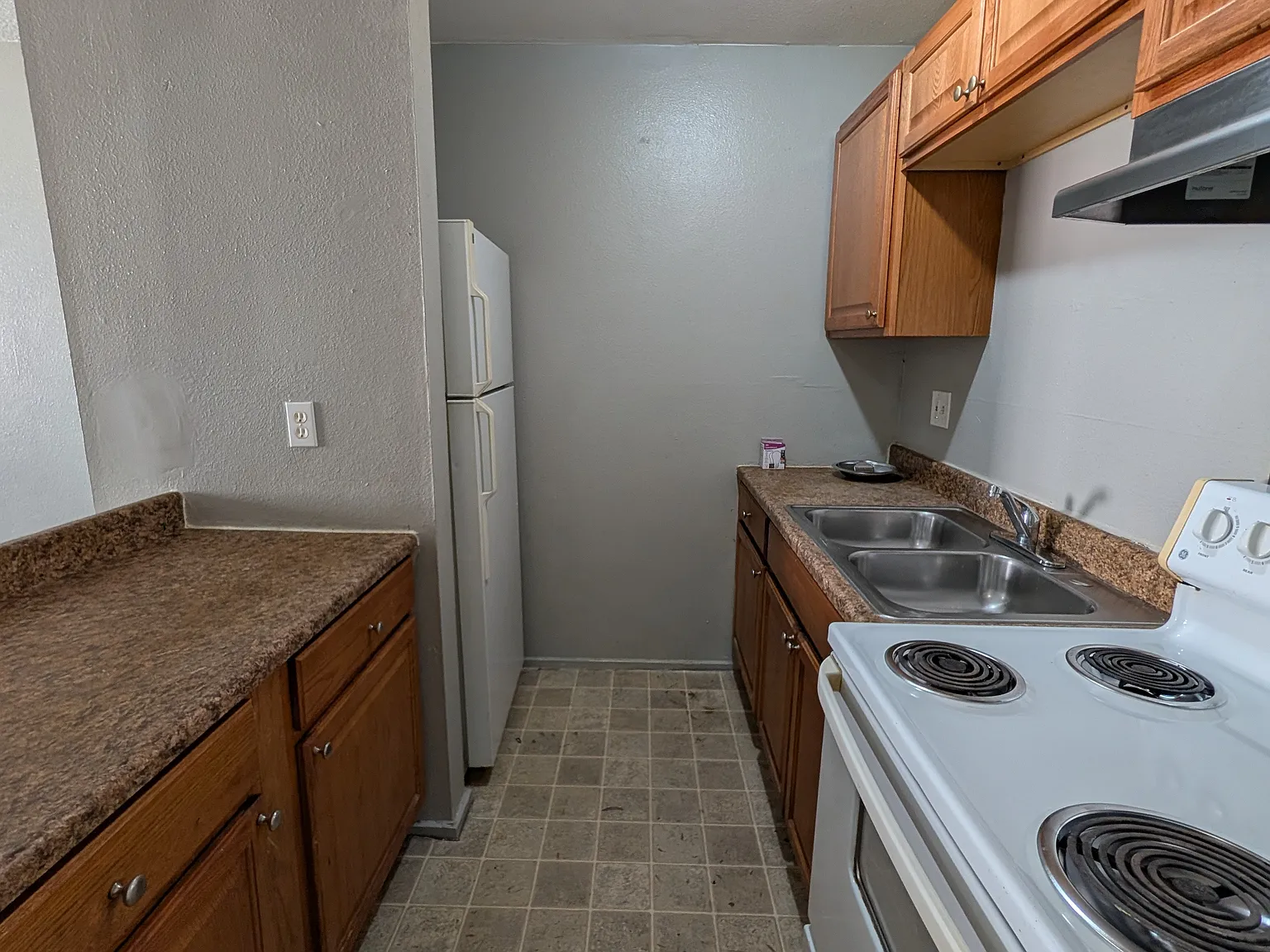 1 bed, 550 sqft, $1,050 — Photo 4