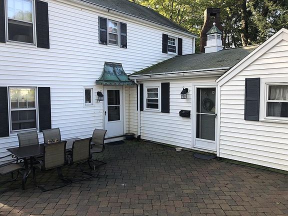 3rd image of 25 Wildwood Ave