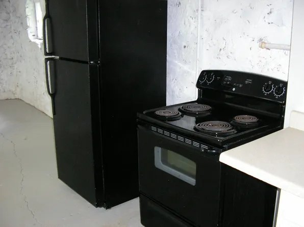 628 Woodford - 3 units