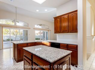 7010 Dream Inn Ln, Roseville, CA 95747
