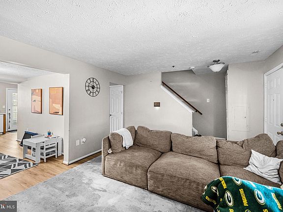 4th image of 5818 Springfish Pl