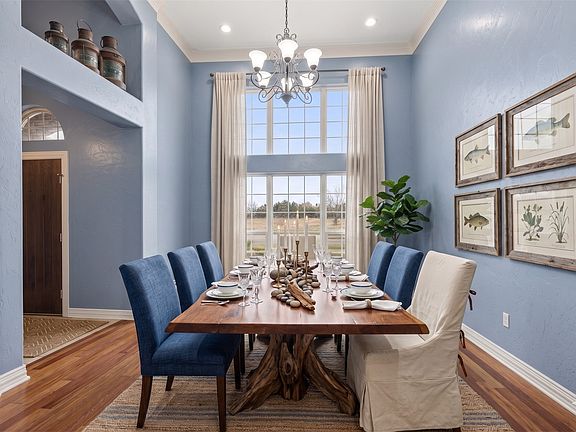 4th image of 77 Sunrise Cir