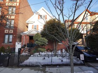 2053 E 17th St, Brooklyn, NY
