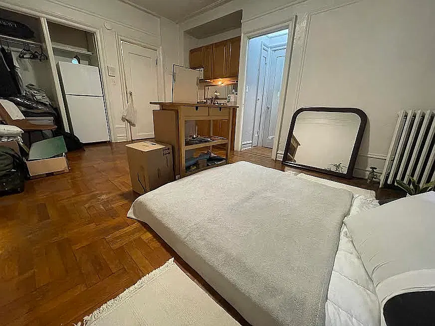 951 Carroll Street — Photo 3