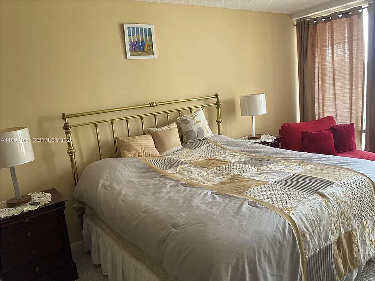 4020 Galt Ocean Dr #203 — Photo 13