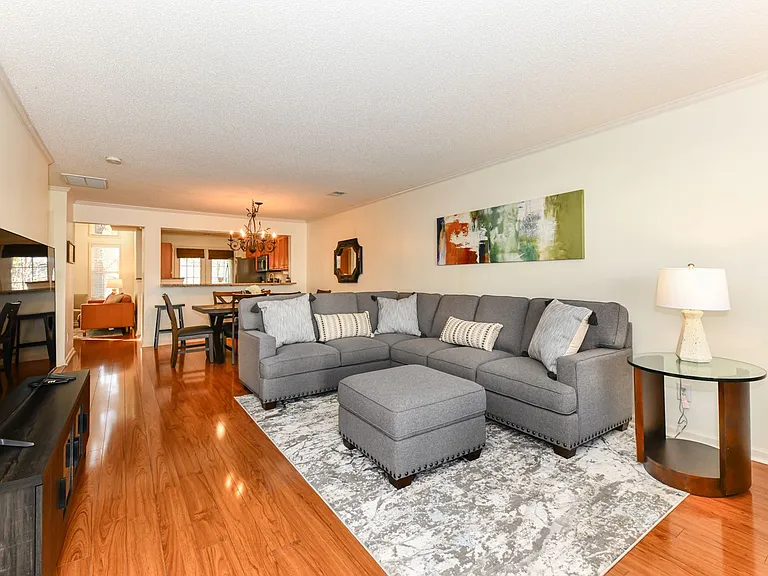 5625 Fellowship Dr — Photo 4