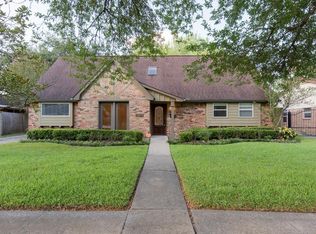 5750 Yarwell Dr, Houston, TX 77096