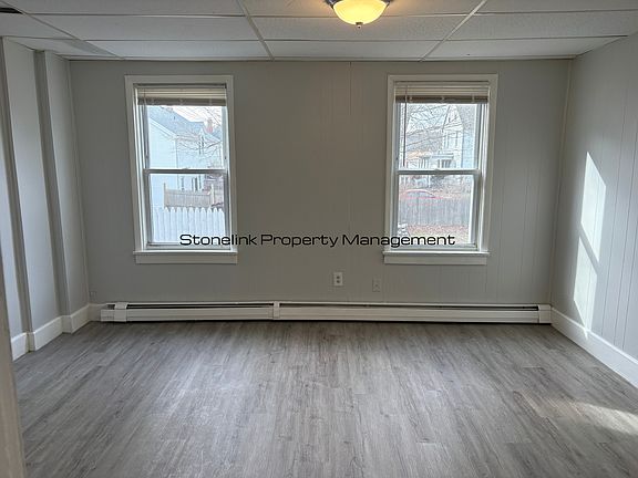 4th image of 1-15 Langsberries Ave #1