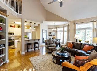 1470 Legend Dr, Clive, IA 50325