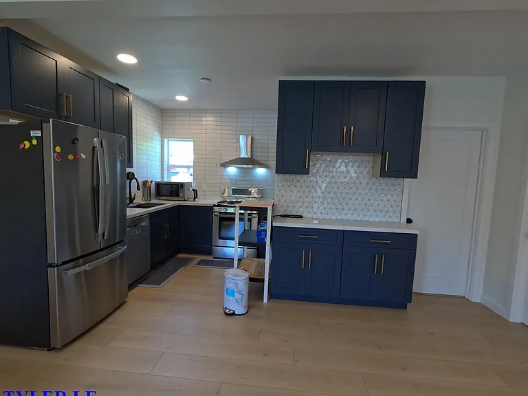 6115 Fremont St #1 — Photo 5