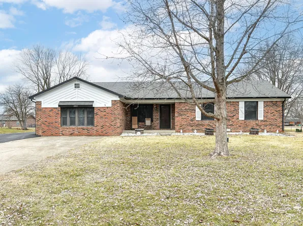 382 Pinedale Dr, Avon, IN 46123