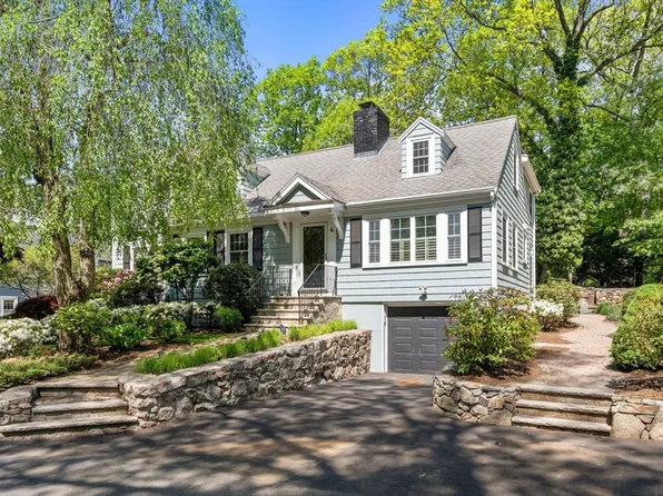 4 Granite St, Wellesley, MA 02482