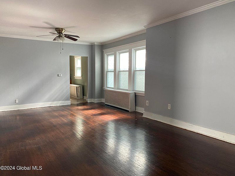 4th image of 9 Edenburg Avenue