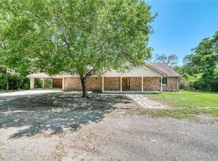 1538 Wildwood Ln, Madisonville, TX 77864