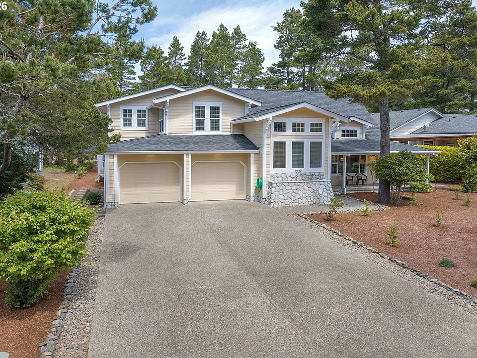 1st image of 1009 Royal Saint Georges Dr