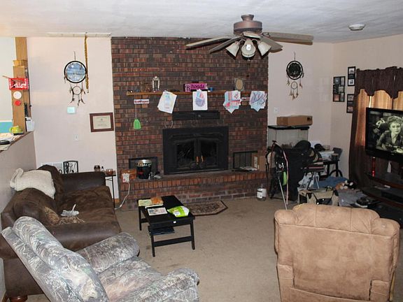 3rd image of 14 Petunia Dr