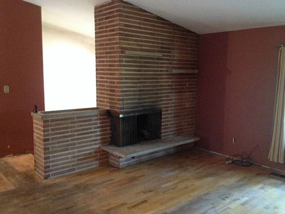 4th image of 17704 22nd Ave NE