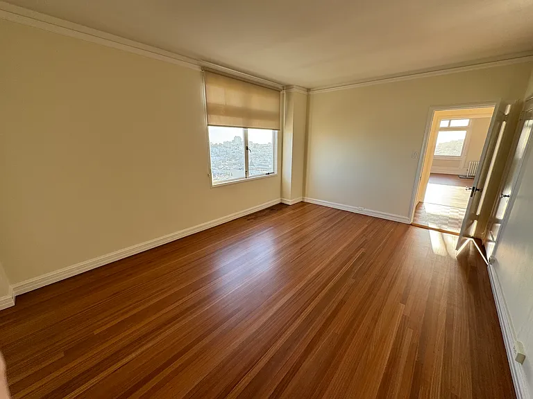 Crestview Apartments — Photo 13