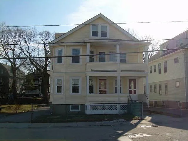 Nichols Ave — Photo 6